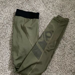 Adidas alphaskin leggings
